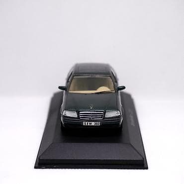 velosiped mercedes: Mercedes-Benz C-Klasse W202 modeli • İstehsalçı: Minichamps • Rəng — 4