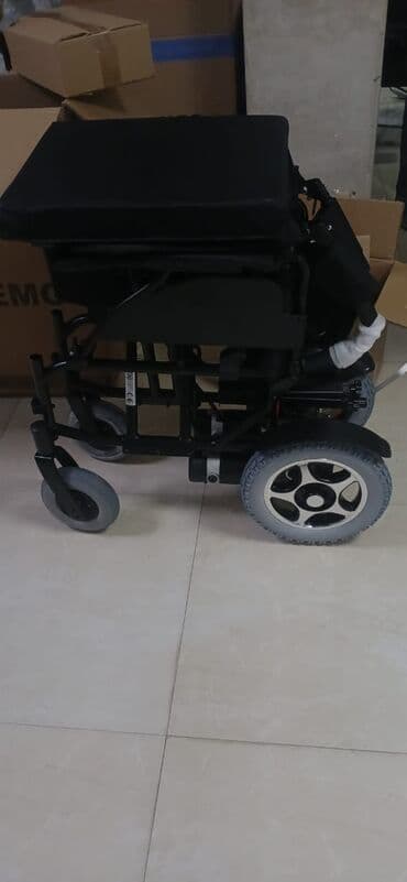 Bandajlar, korsetlər, korrektorlar: Elektrik əlil arabas yenidirı – kompakt və rahat idarəetmə - Güclü — 1