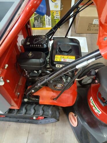 Məhəccərlər: Paletli mini daşıyıcı (dumper) - Güc mənbəyi: benzinli mühərrik, 4.5 — 2