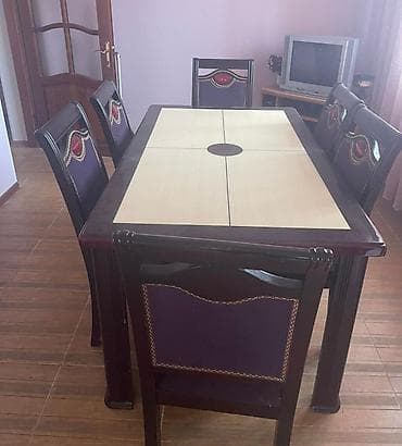Masa dəsti 350₼. 6 stulla açılmır, üstü mərmərdi. Ünvan