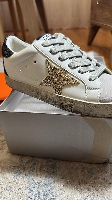 Кроссовки и спортивная обувь: Размер: 36, цвет - Белый, Новый — 2