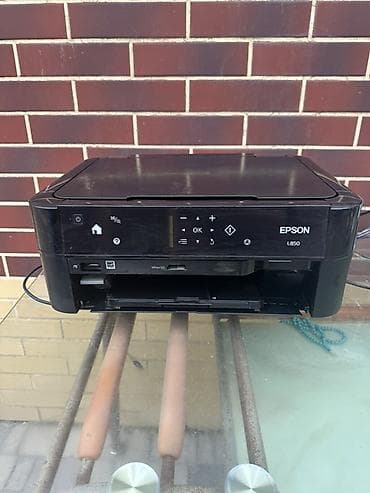 ps4 ufc 3: Salam printer satılır 600 azn ə alınıb az istifadə olundugu üçün 500 — 1