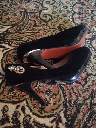 Туфли: Qadın üçün qara rəngli klassik tufli - Model: klassik qapalı burunlu — 3