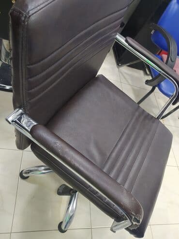 Təkərli, Qolları tənzimlənmir, Süni dəri