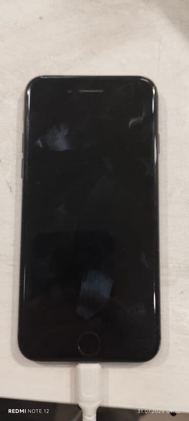 IPhone 7, 128 GB, Jet Black, Barmaq izi