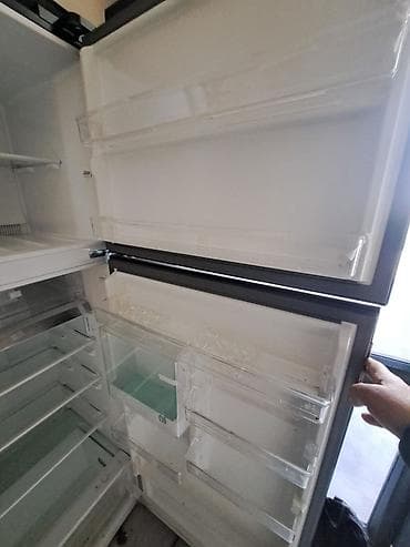 Yeni 2 qapılı Toshiba Soyuducu Satılır, rəng - Qara — 3