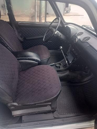 aqua masin: VAZ 2106, ağ sedan - Kuzov: klassik 4 qapılı sedan, ağ rəng - Ön-arka — 6