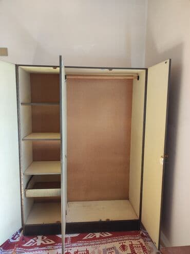polkalı şkaf: İşlənmiş, Açılan, 3 qapılı Düz dolab, Şifonyer — 2