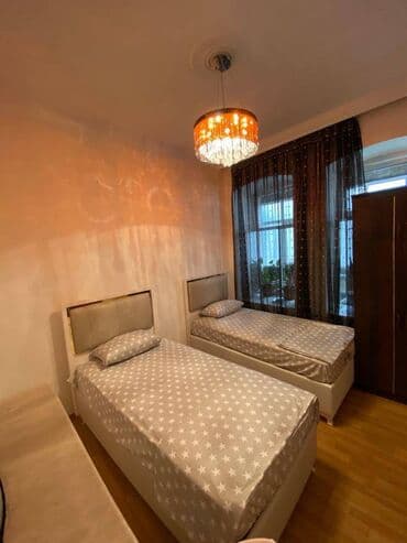 gəncə kiraye ev: Qız Qalasının yanında 3 mərtəbəli binanın 2-ci mərtəbəsində ümumi — 1