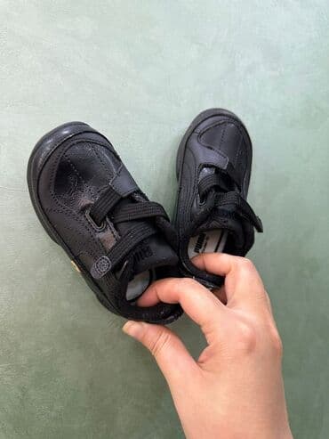 usaq kostyumlari: Original Ferrary firmasidir. mağazada qiyməti 90 manatdan yuxarıdır — 2