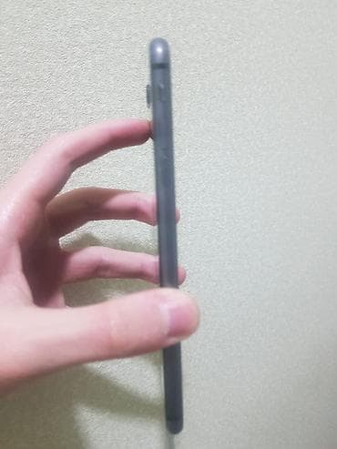 iphone 8 plus azerbaycan: IPhone 8 Plus, Qara, Barmaq izi — 2