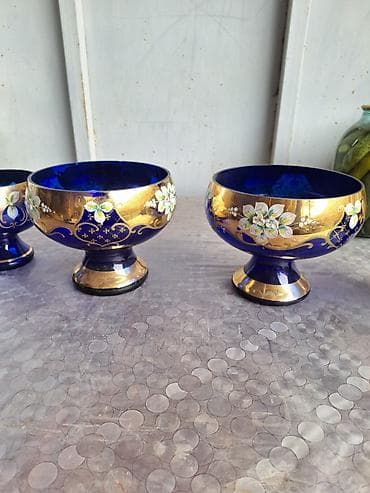 sevimli it sekilleri: Qablar 4lu dest unvan Gence — 4