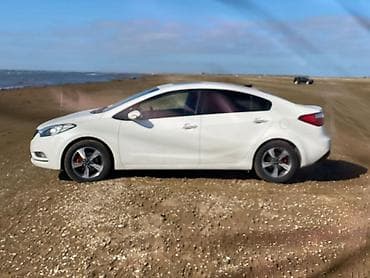 Nəqliyyat: Kia Cerato: 1.6 l | 2012 il Sedan — 1