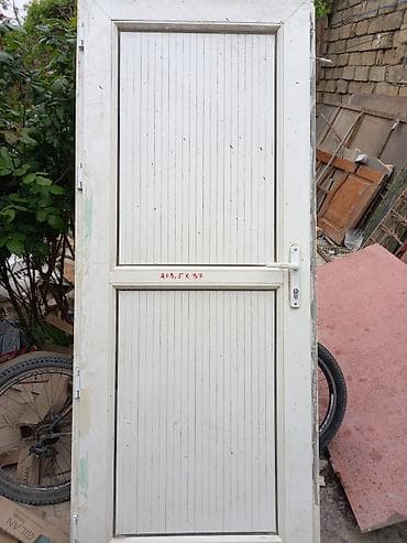 PVC qapı - Material: ağ rəngli PVC/profil karkas - Dizayn: iki