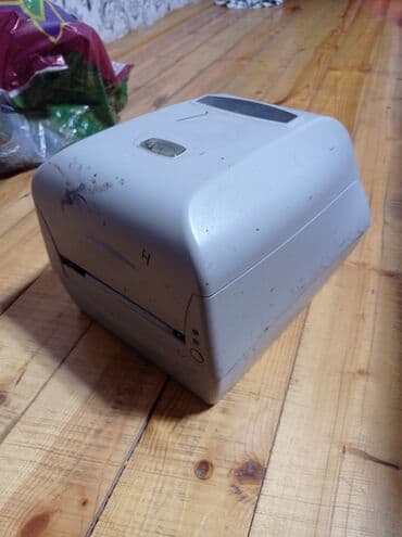 monitor ekran: Bu printer etiketlərin çapı üçün istifadə olunur. Onun arxa panelində — 4