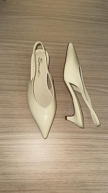 e8 kit: Zərif qadın ayaqqabısı – Sanotti brendi - Model: Slingback (arxası — 2