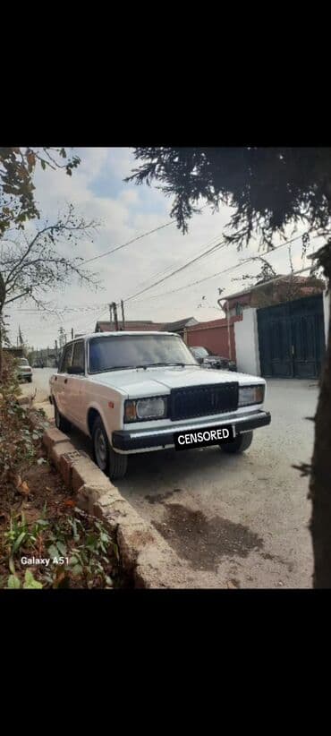 Salam Abisofka avanqarttı Mat deyil Laklı boya ilə gəlub teze almişam