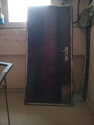 işlenmiş demir qapilar: Az işlənmiş qapıdır — 2