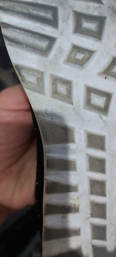 женские кеды сникерсы: Размер: 37, цвет - Черный, Б/у — 8