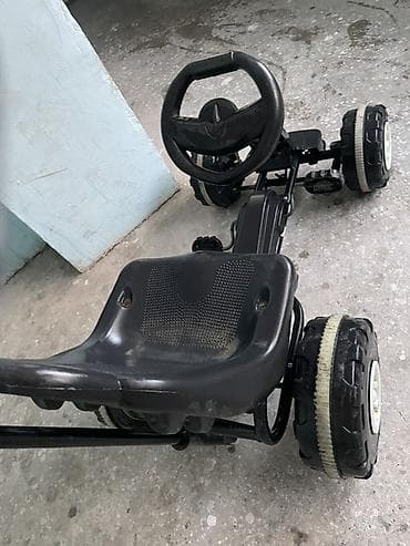 Uşaq üçün elektrik maşınları: Uşaq pedallı qartinq maşını – 4 təkərli, qara rəng Xüsusiyyətlər: - — 6