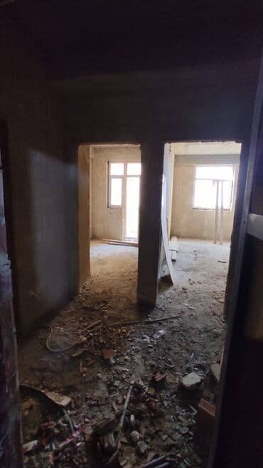 1 otaqlı kohnə tikili: 1 otaqlı, Yeni tikili, 37 kv. m — 4