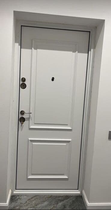 donuz salasi: Metall qapı – klassik dizayn, ikiüzlü işləmə - Material: möhkəm metal — 2