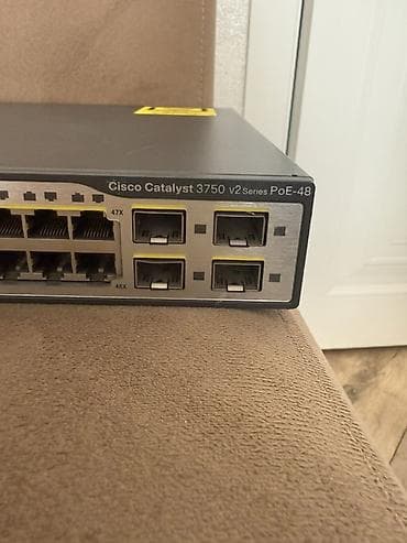 cat 5 kabel: Cisco Catalyst 3750 v2 Series PoE-48 şəbəkə sviçi - Model — 2