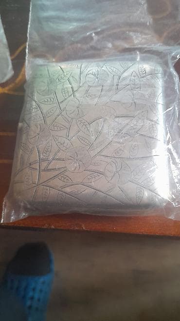 İncəsənət və kolleksiyalar: Gümüş siqaret futlyarı - Material: damğalı gümüş (iç tərəfdə — 2