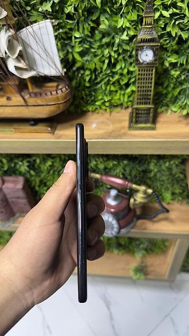 maşın oyun: Redmi Note 14 Pro, 256 GB, rəng - Qara, Barmaq izi — 3