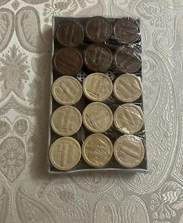 Nərdlər: Stolüstü oyunlar üçün aksesuar dəsti Məhsul tərkibi: - 2 blister — 3