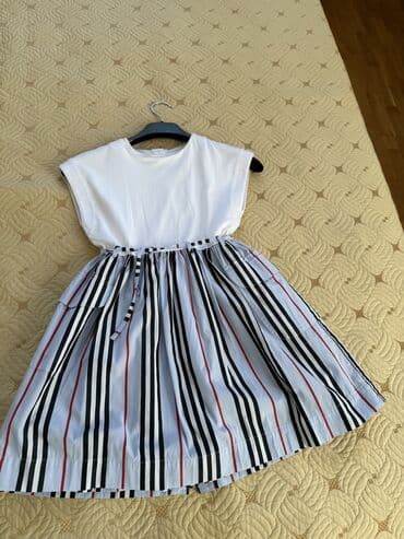 Donlar: Burberry brendinin paltarı 5-6 yaş üçün az geyinilib — 1