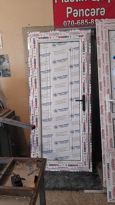 - Material: PVC profil (Eurowin), panel hissələr Geant Panel - — 1