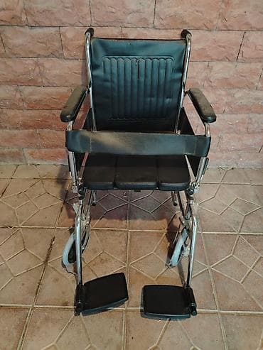 Tualet funksiyalı əlil arabası - Material: xrom örtüklü metal gövdə