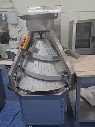 замки для транспортерной ленты: Sənaye çörəkbişirmə xətti üçün xəmir bölücü və konik yumrulayıcı — 2