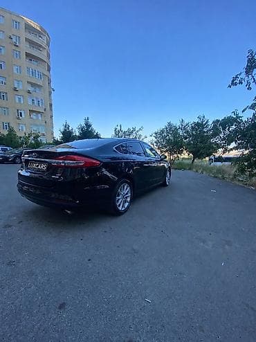 diffuser satisi: Ford Fusion: 1.5 l | 2017 il 242576 km Sedan — 4