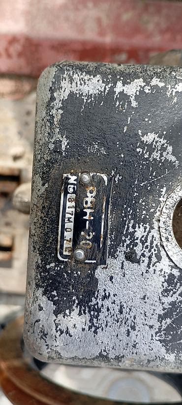 оборудование для производства воды: Sənaye tipli köhnə model kompressor nasosu/motor bloku - Çuqun — 2