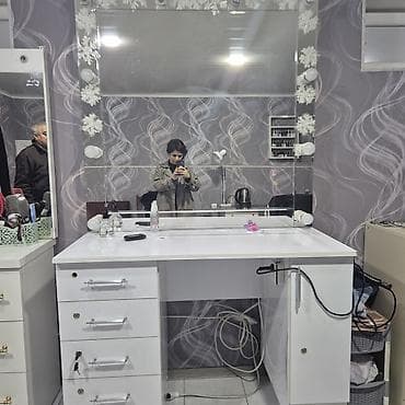 enbavud mebel: Стол для макияжа, С зеркалом — 2