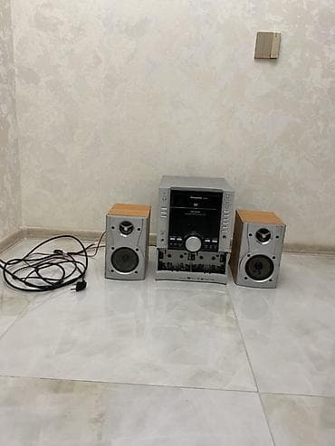 samsung tel: Panasonic SA-VK680 Mini Audio Sistemi Xüsusiyyətlər: - 2 ədəd taxta — 4