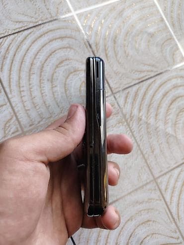 magic 8 pro: Nokia 8 Sirocco, 8 GB, rəng - Qara, Düyməli — 3