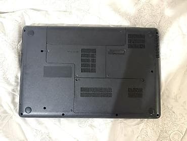 notebook ram: Compaq noutbuk - Ekran: təxminən 15.6" - Klaviatura: tam ölçülü — 3