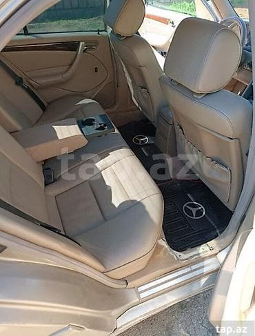 fort mustang 1967: Mercedes-Benz C-Class: 2.3 l | 1998 il Sedan — 7