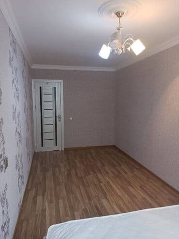 sarayda kiraye: Nizani rayonu Neftçilər,xalqlar metrosunun yaxınlığında köhnə tikili 5 — 7