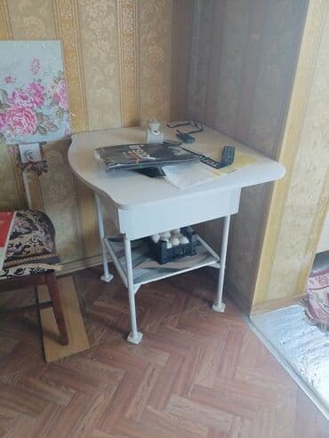 nnb motor baku: Kompüter masası, Yeni, Açılmayan, Metal, Oval masa — 1