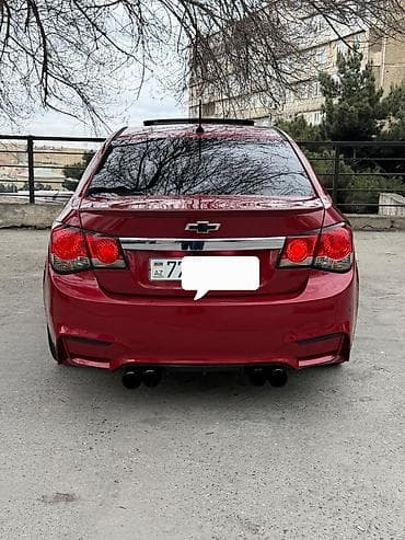 xrom az: Chevrolet Cruze: 1.4 l | 2011 il 131000 km Sedan — 4