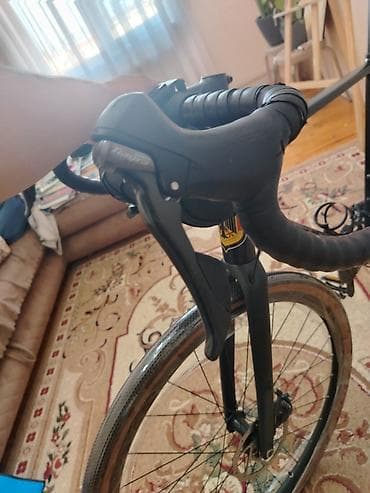 veli: Cube Nuroad Pro Hp Gravel velosiped çox yaxşı vəziyyətdə 1 manat belə — 3