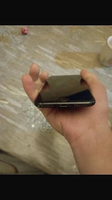 ikinci el iphone se: IPhone 7, 32 GB, Qara, Barmaq izi — 3
