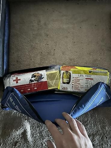 tibbe aid sekiller: Şəkildə gördüyünüz bütün apteçkalar yenidir Almanyadan gəlib çox — 1