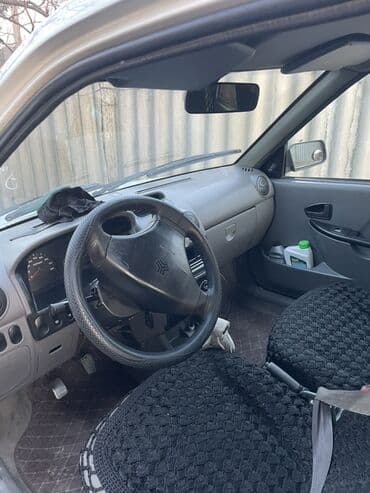 Su nəqliyyatı: Saipa : 1.3 l | Sedan — 3