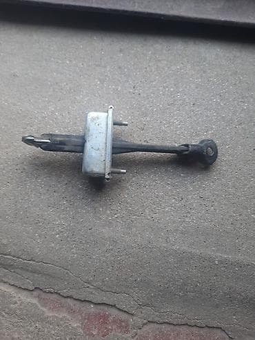 Chevrolet cruze 2015 1.4t sol ön qapı petləsi 60 min km dan çıxıb