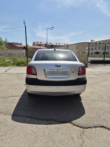 turbo az hyundai i30 dizel: Kia Pride: 1.5 l | 2008 il Sedan — 3